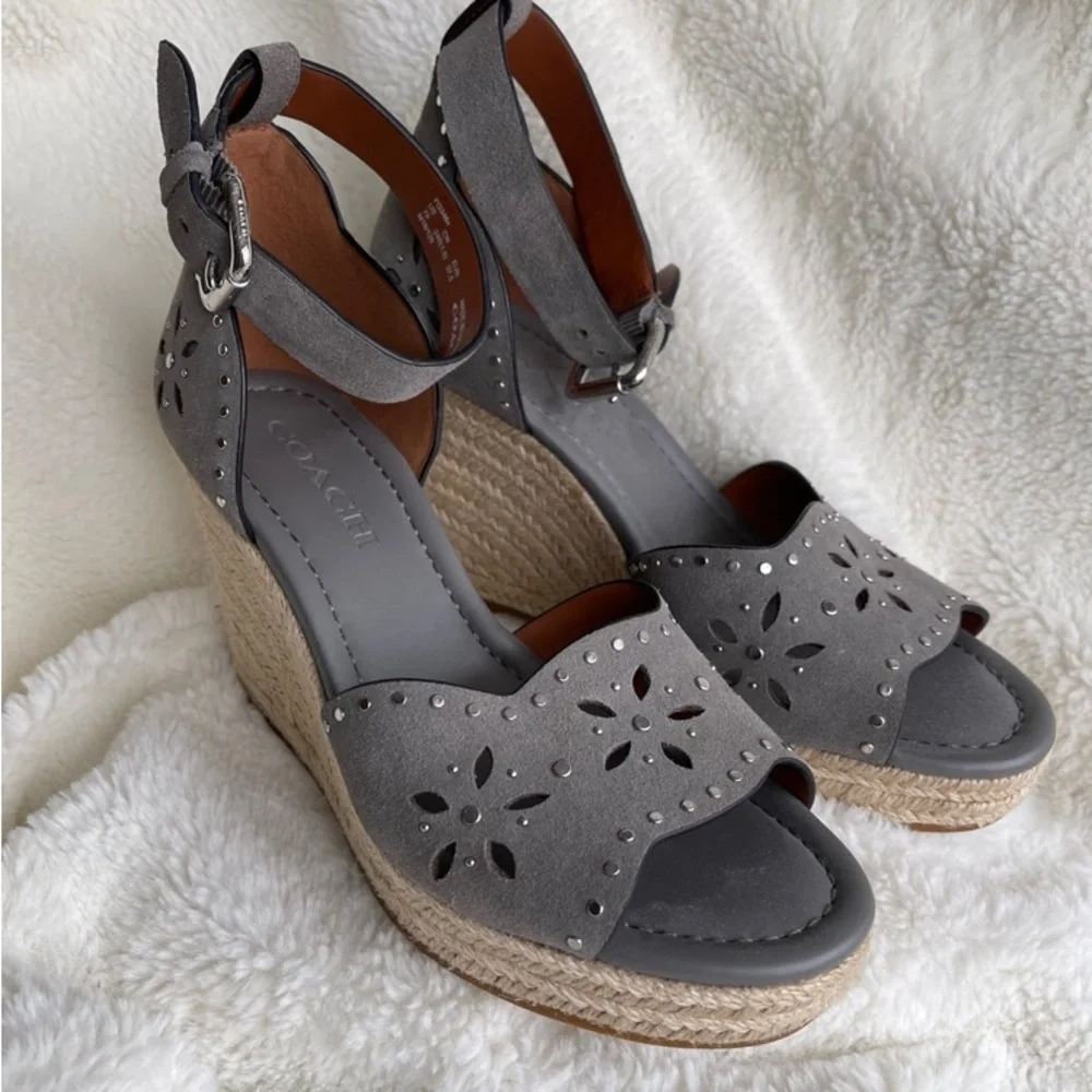 COACH Kelsi Suede wedges - Picture 3 of 7